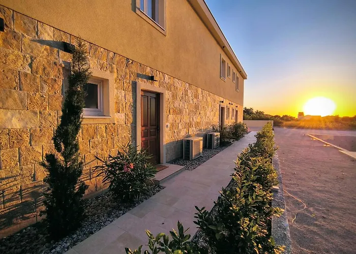 Limun House Villa