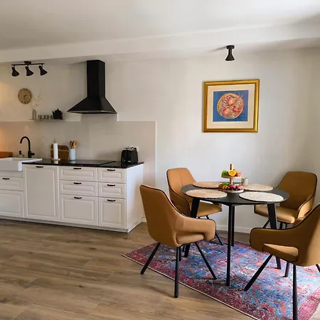 Limun House וילה